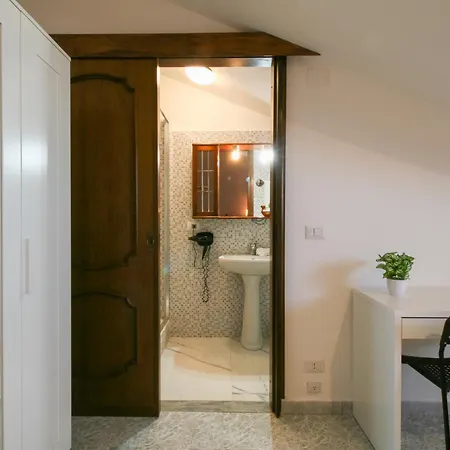 Royal Penthouse - Three-bedroom - Airport *