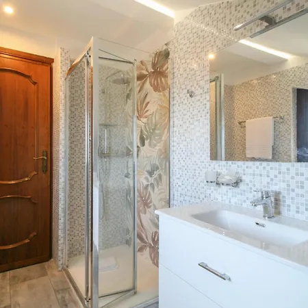 Apartment Royal Penthouse - Three-bedroom - Airport